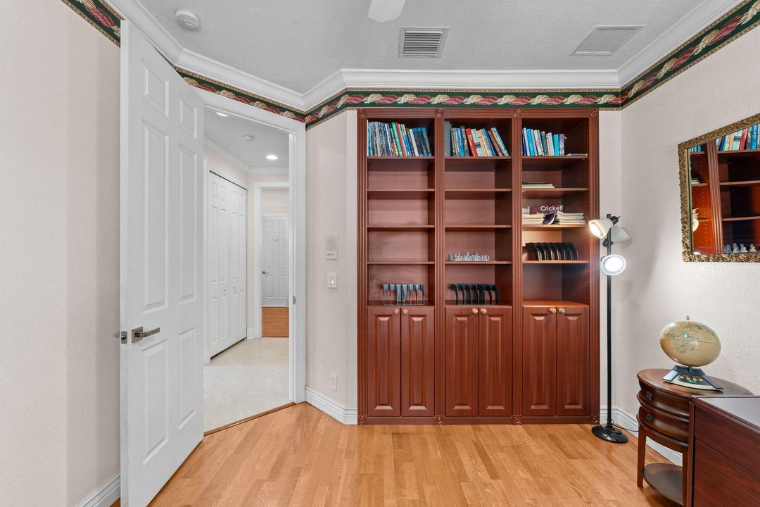 For Sale: $3,419,000 (5 beds, 4 baths, 3707 Square Feet)