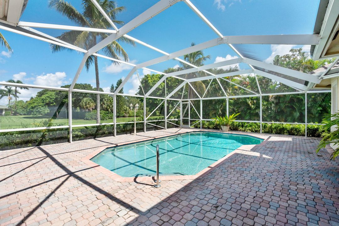 For Sale: $3,419,000 (5 beds, 4 baths, 3707 Square Feet)