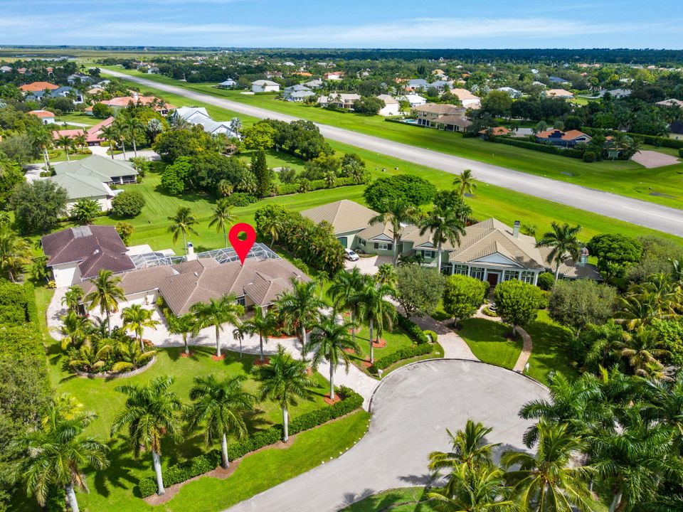 For Sale: $3,419,000 (5 beds, 4 baths, 3707 Square Feet)