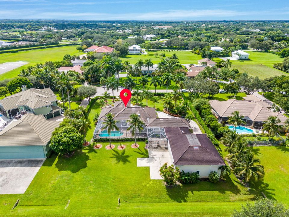 For Sale: $3,419,000 (5 beds, 4 baths, 3707 Square Feet)