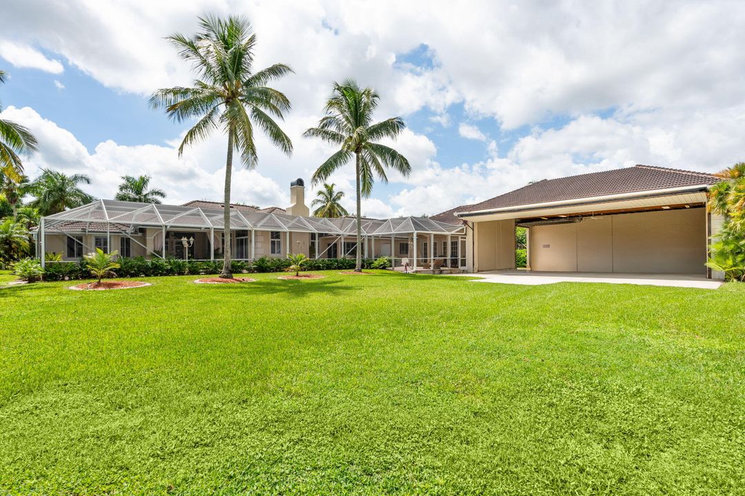 For Sale: $3,419,000 (5 beds, 4 baths, 3707 Square Feet)