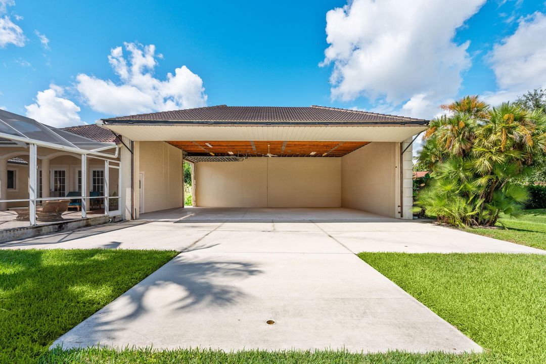 For Sale: $3,419,000 (5 beds, 4 baths, 3707 Square Feet)