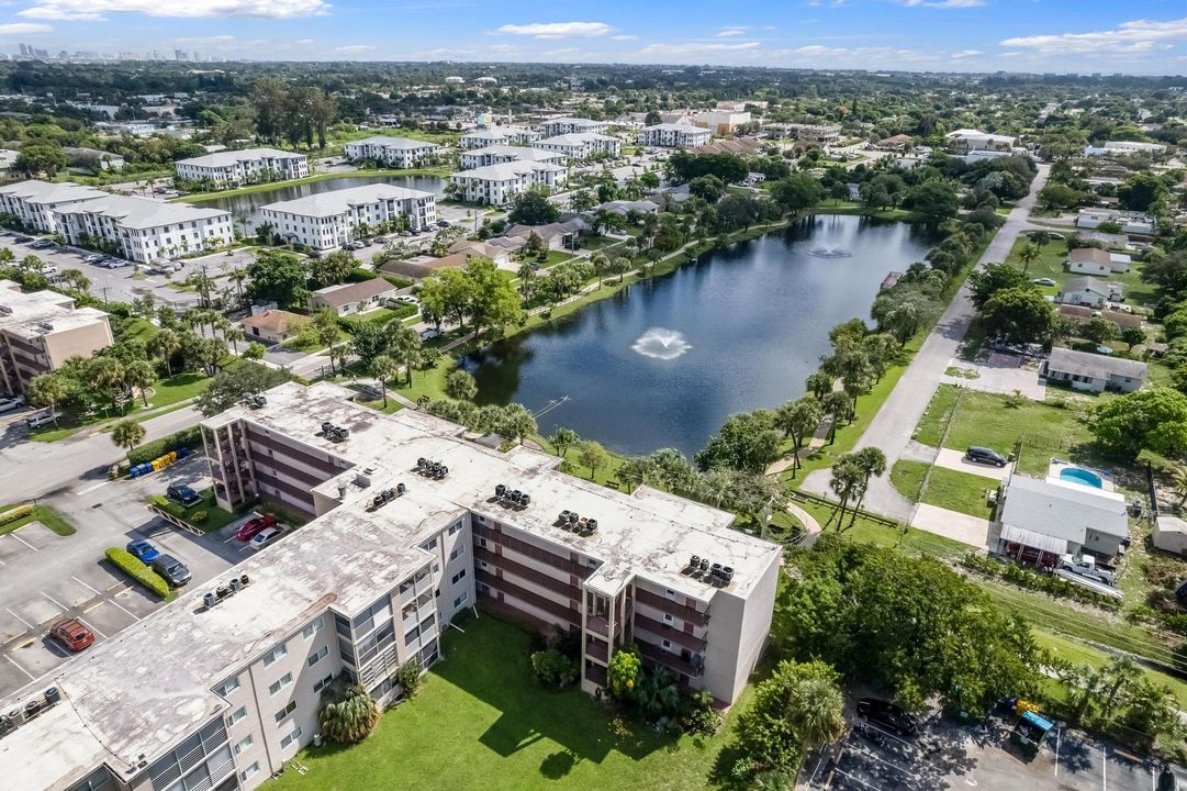 For Sale: $79,500 (1 beds, 1 baths, 901 Square Feet)