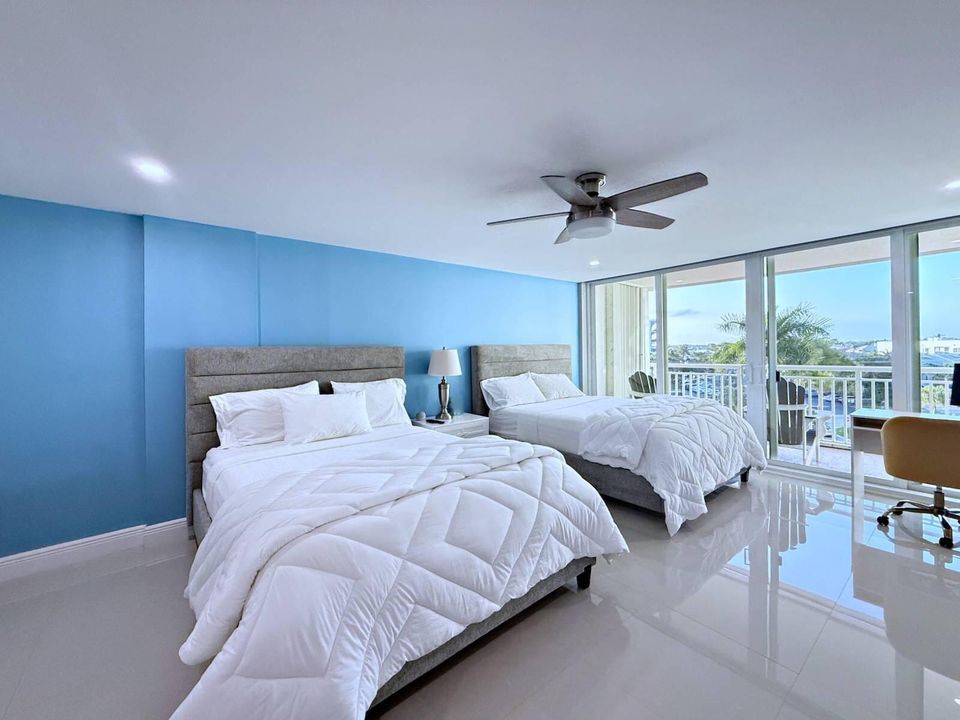 For Sale: $627,000 (2 beds, 2 baths, 1224 Square Feet)