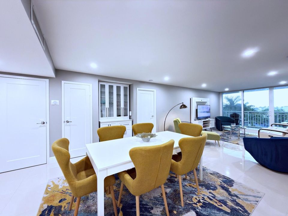 For Sale: $627,000 (2 beds, 2 baths, 1224 Square Feet)