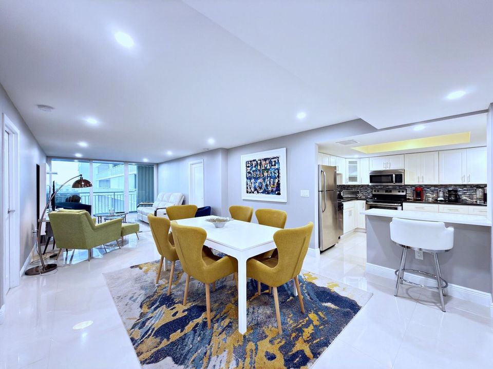 For Sale: $627,000 (2 beds, 2 baths, 1224 Square Feet)