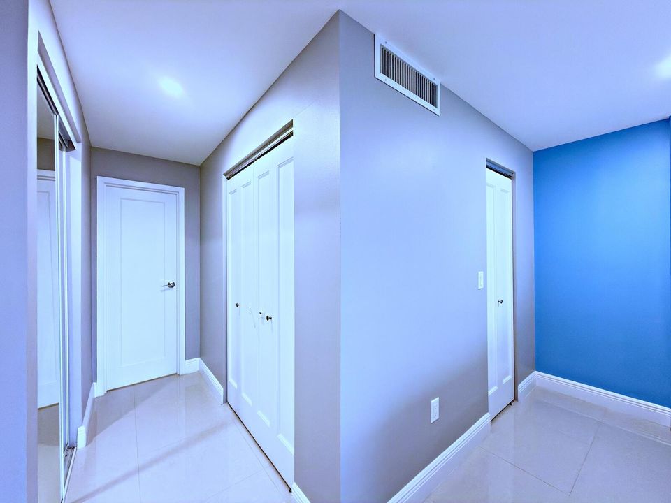 For Sale: $627,000 (2 beds, 2 baths, 1224 Square Feet)