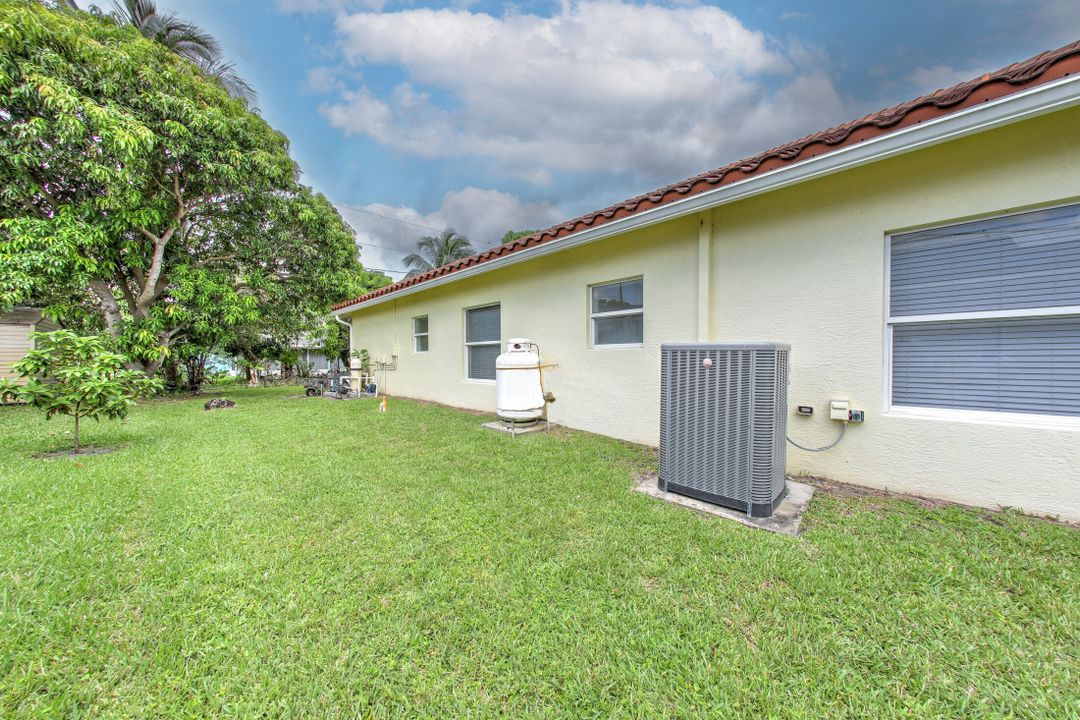 For Sale: $629,000 (4 beds, 3 baths, 2714 Square Feet)