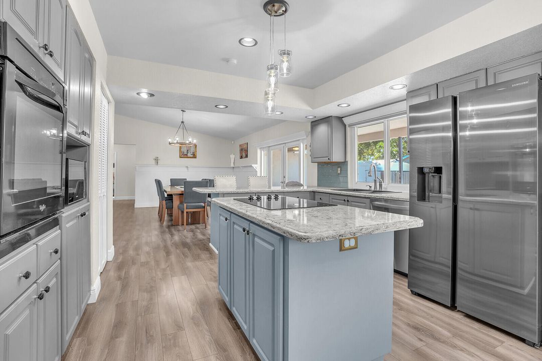 Activo con contrato: $740,000 (3 camas, 2 baños, 2016 Pies cuadrados)