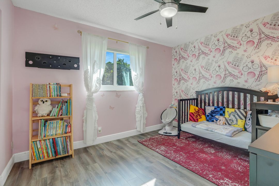 Activo con contrato: $740,000 (3 camas, 2 baños, 2016 Pies cuadrados)