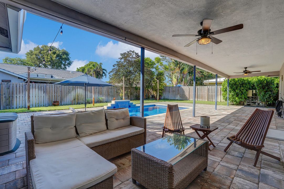 Activo con contrato: $740,000 (3 camas, 2 baños, 2016 Pies cuadrados)