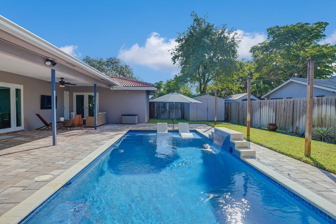 Activo con contrato: $740,000 (3 camas, 2 baños, 2016 Pies cuadrados)