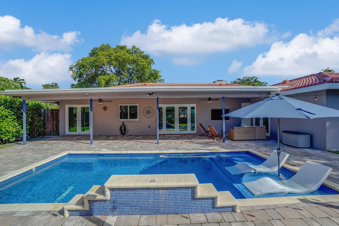 Activo con contrato: $740,000 (3 camas, 2 baños, 2016 Pies cuadrados)