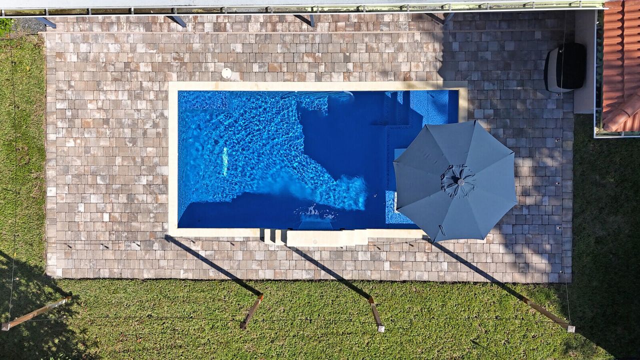 Activo con contrato: $740,000 (3 camas, 2 baños, 2016 Pies cuadrados)