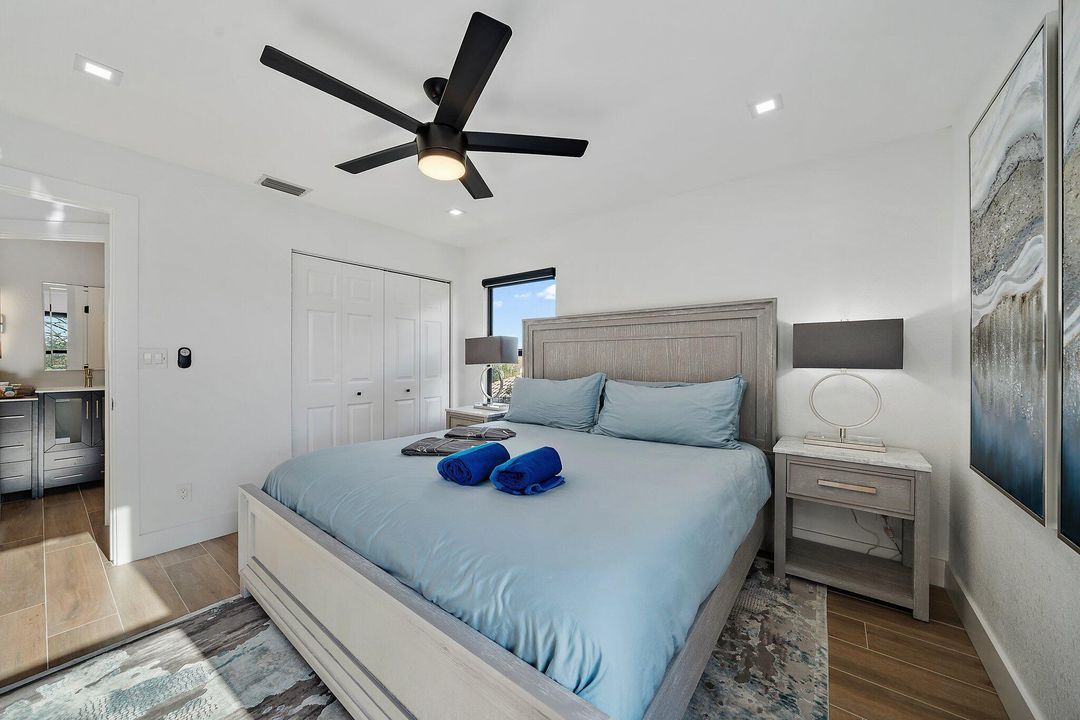 合同活跃: $1,165,000 (5 贝兹, 3 浴室, 2652 平方英尺)