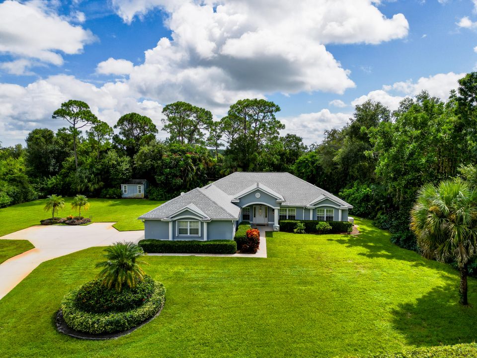 На продажу: $749,900 (4 спален, 2 ванн, 2474 Квадратных фут)