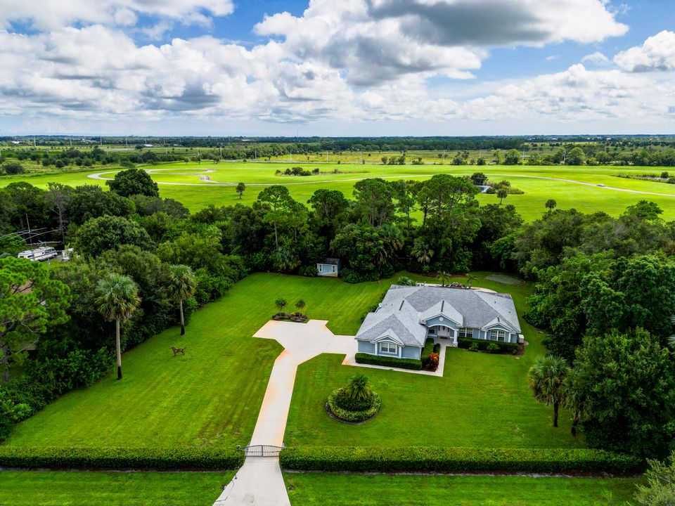 На продажу: $749,900 (4 спален, 2 ванн, 2474 Квадратных фут)