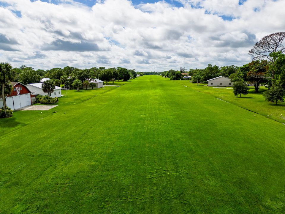 На продажу: $749,900 (4 спален, 2 ванн, 2474 Квадратных фут)