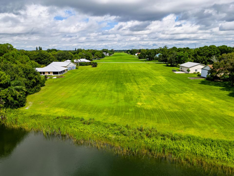 На продажу: $749,900 (4 спален, 2 ванн, 2474 Квадратных фут)