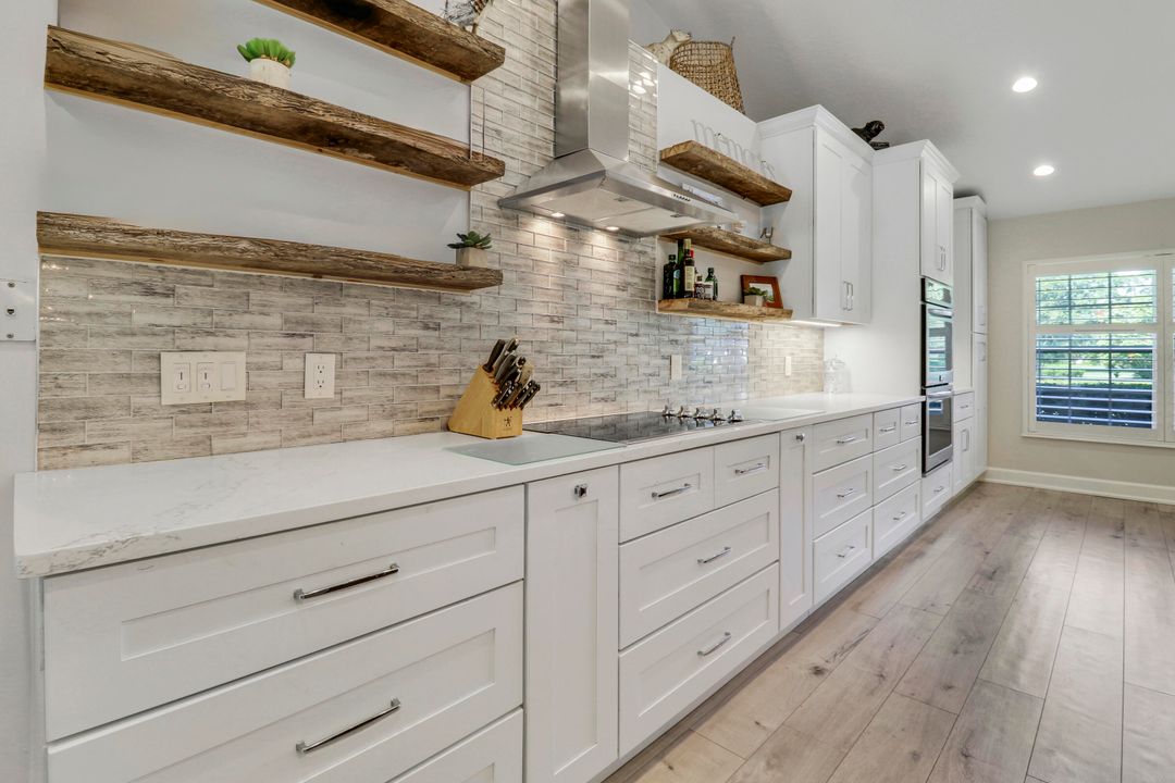 На продажу: $749,900 (4 спален, 2 ванн, 2474 Квадратных фут)