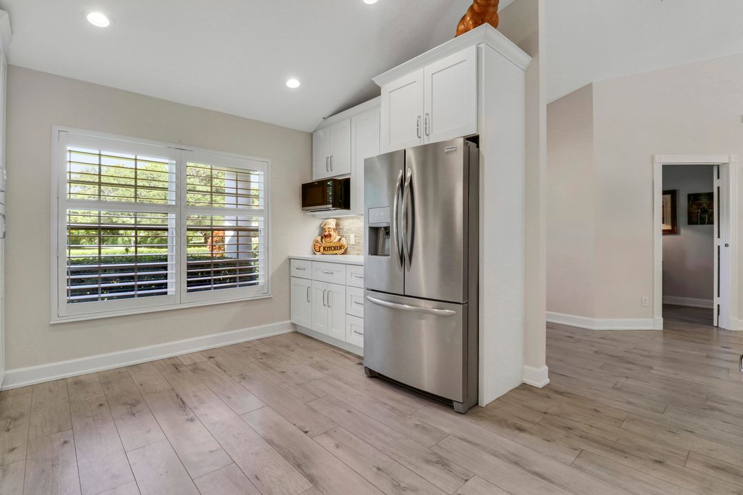 На продажу: $749,900 (4 спален, 2 ванн, 2474 Квадратных фут)