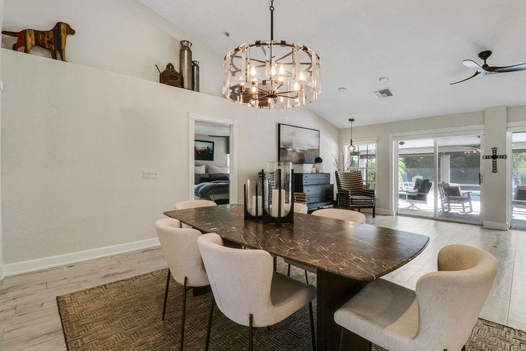 На продажу: $749,900 (4 спален, 2 ванн, 2474 Квадратных фут)