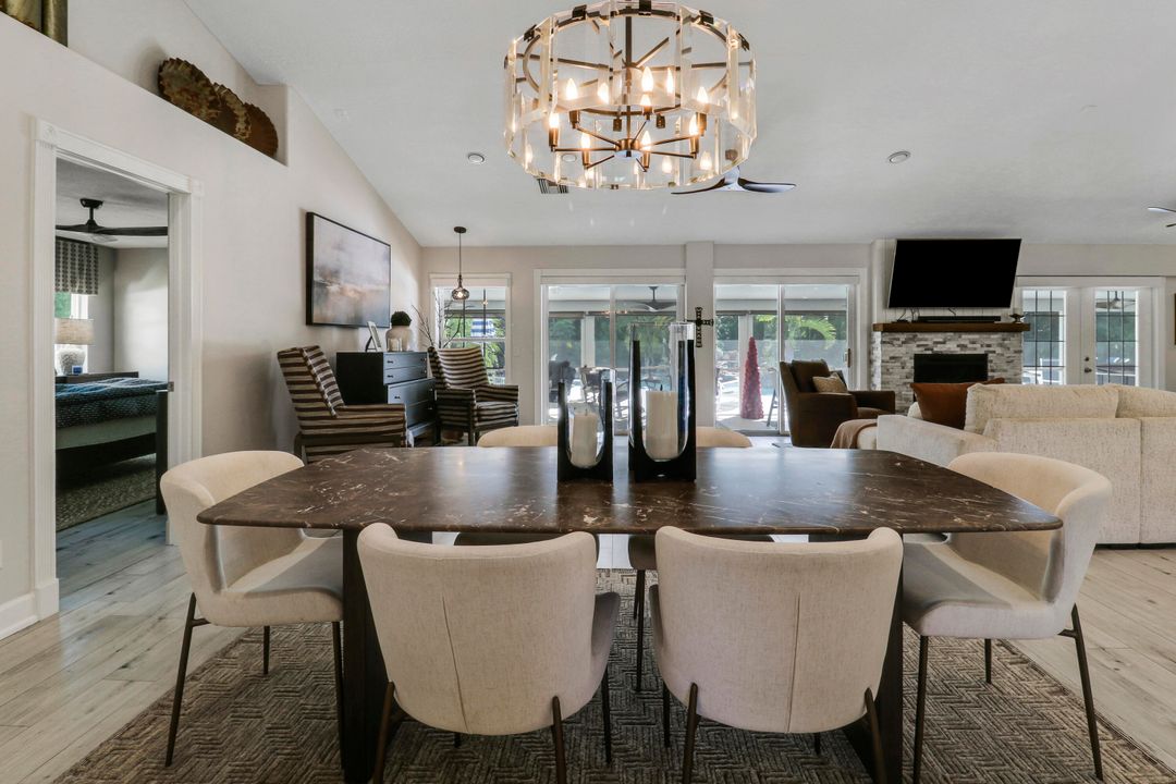 На продажу: $749,900 (4 спален, 2 ванн, 2474 Квадратных фут)