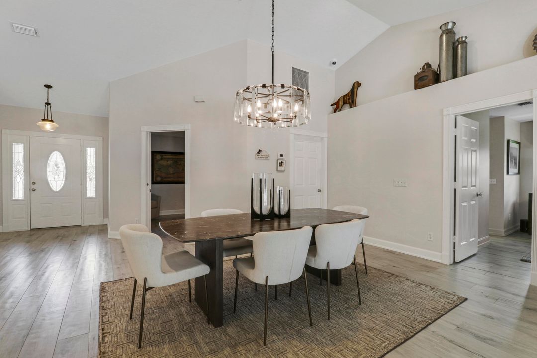 На продажу: $749,900 (4 спален, 2 ванн, 2474 Квадратных фут)