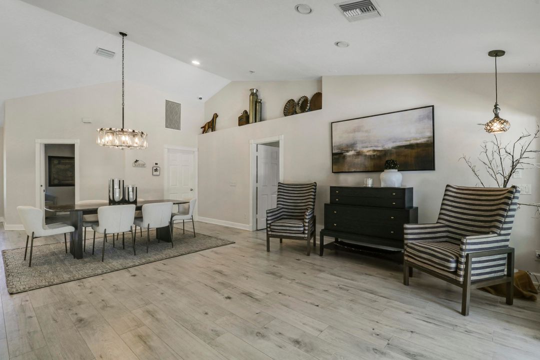 На продажу: $749,900 (4 спален, 2 ванн, 2474 Квадратных фут)