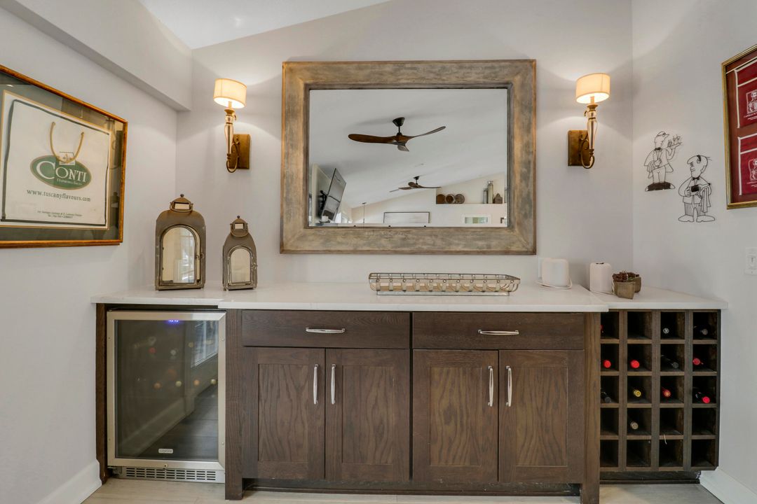 На продажу: $749,900 (4 спален, 2 ванн, 2474 Квадратных фут)