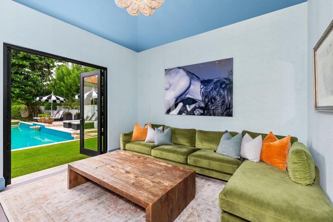 For Sale: $24,900,000 (6 beds, 7 baths, 5467 Square Feet)