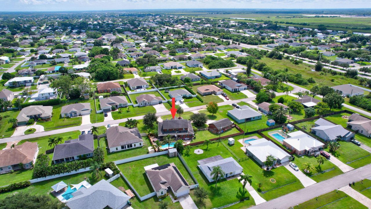 For Sale: $574,999 (3 beds, 3 baths, 2895 Square Feet)