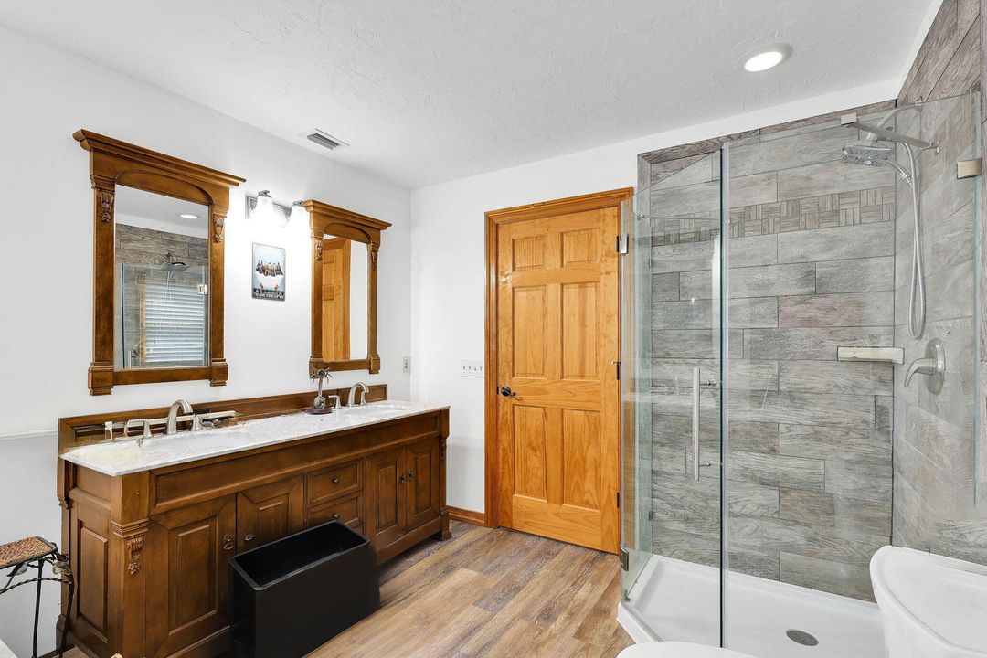 For Sale: $574,999 (3 beds, 3 baths, 2895 Square Feet)