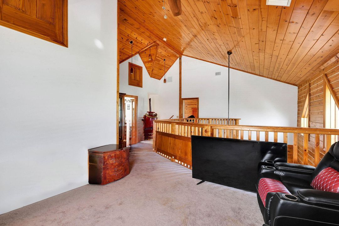 For Sale: $574,999 (3 beds, 3 baths, 2895 Square Feet)