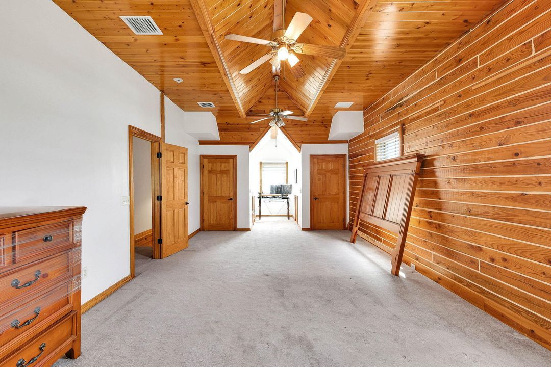 For Sale: $574,999 (3 beds, 3 baths, 2895 Square Feet)