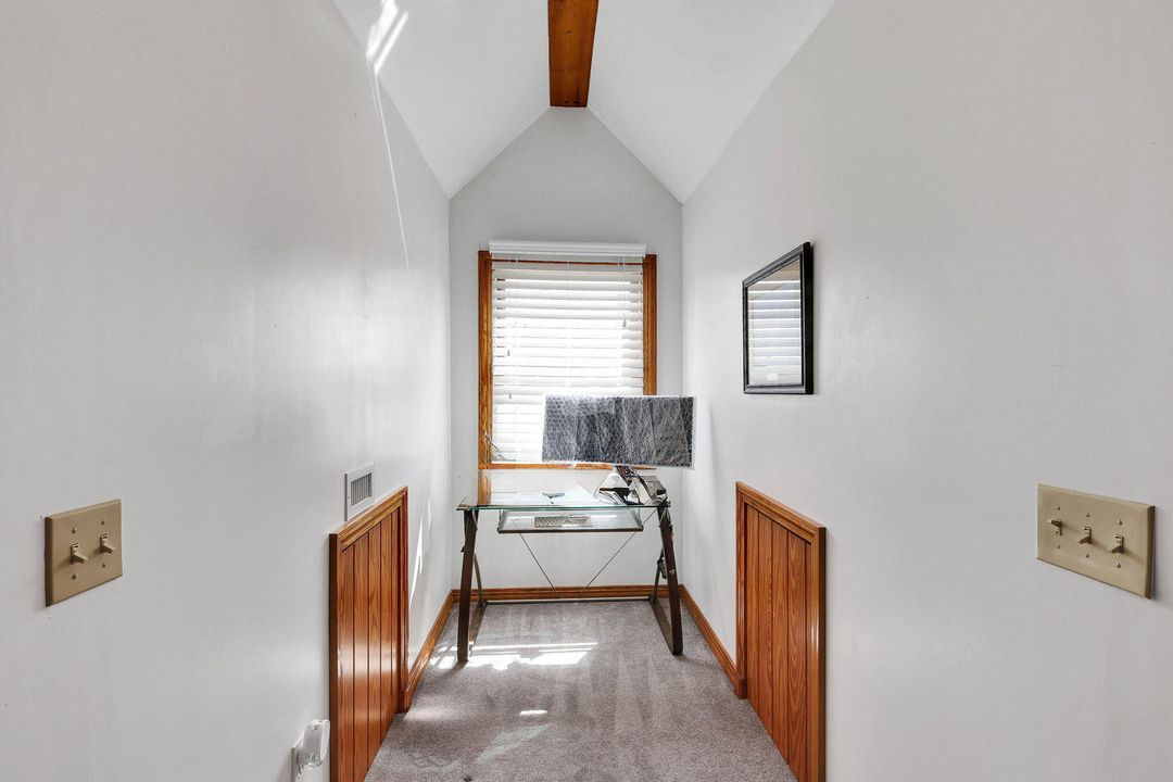 For Sale: $574,999 (3 beds, 3 baths, 2895 Square Feet)