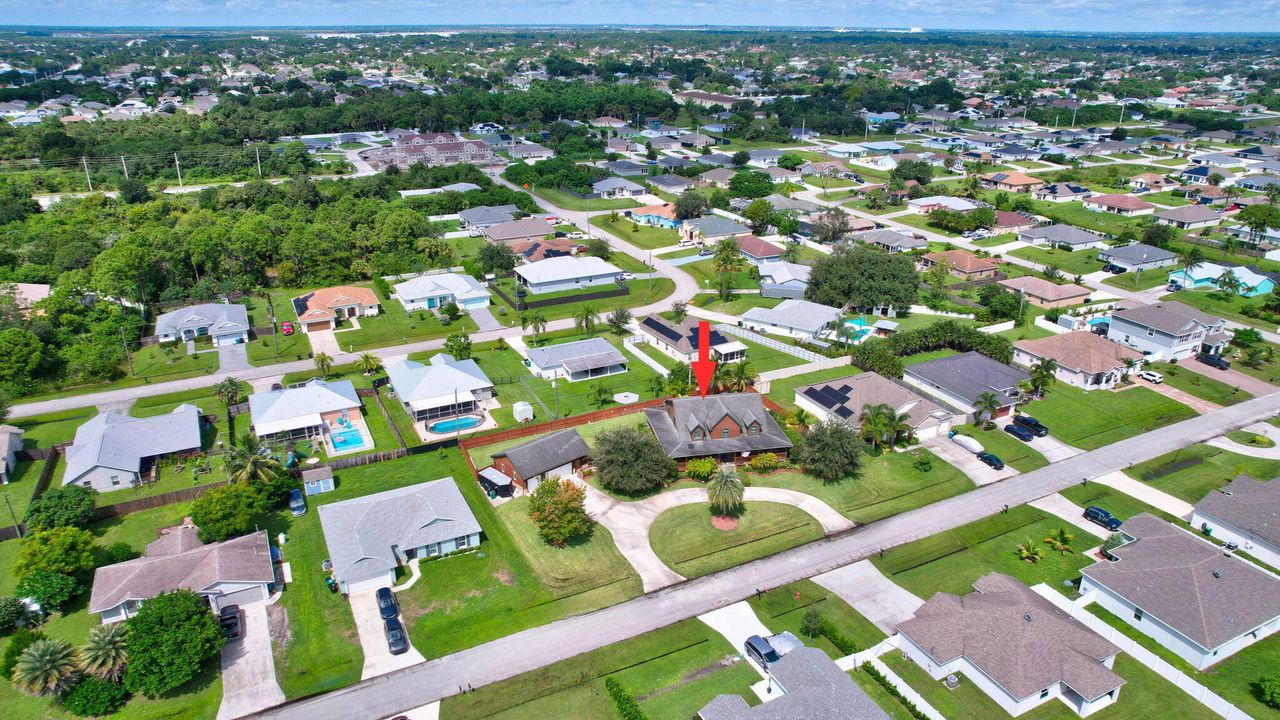 For Sale: $574,999 (3 beds, 3 baths, 2895 Square Feet)