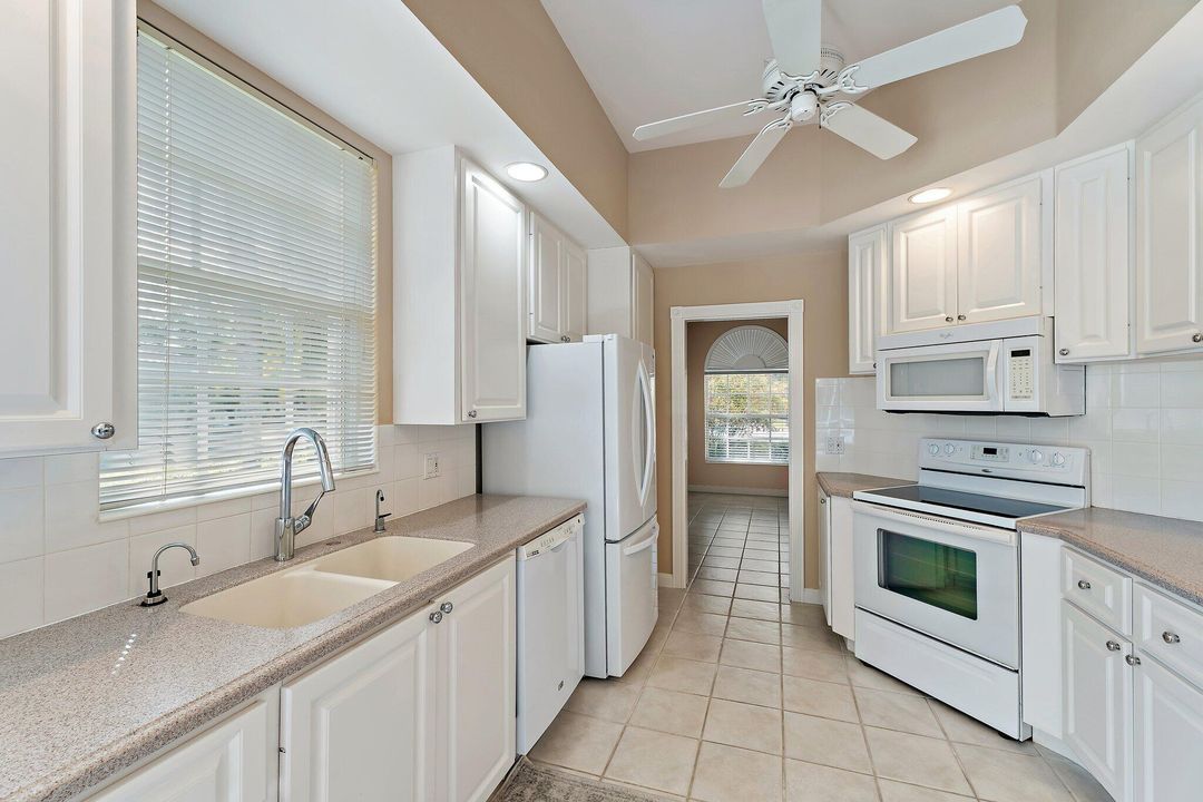 En Renta: $3,600 (3 camas, 2 baños, 2023 Pies cuadrados)