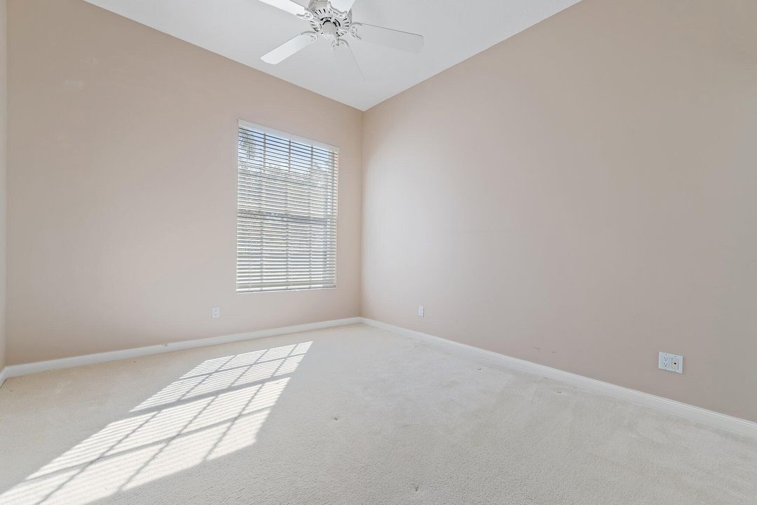 En Renta: $3,600 (3 camas, 2 baños, 2023 Pies cuadrados)