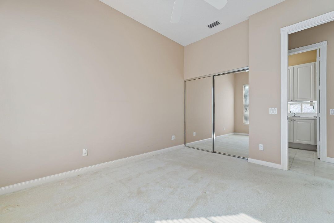 En Renta: $3,600 (3 camas, 2 baños, 2023 Pies cuadrados)