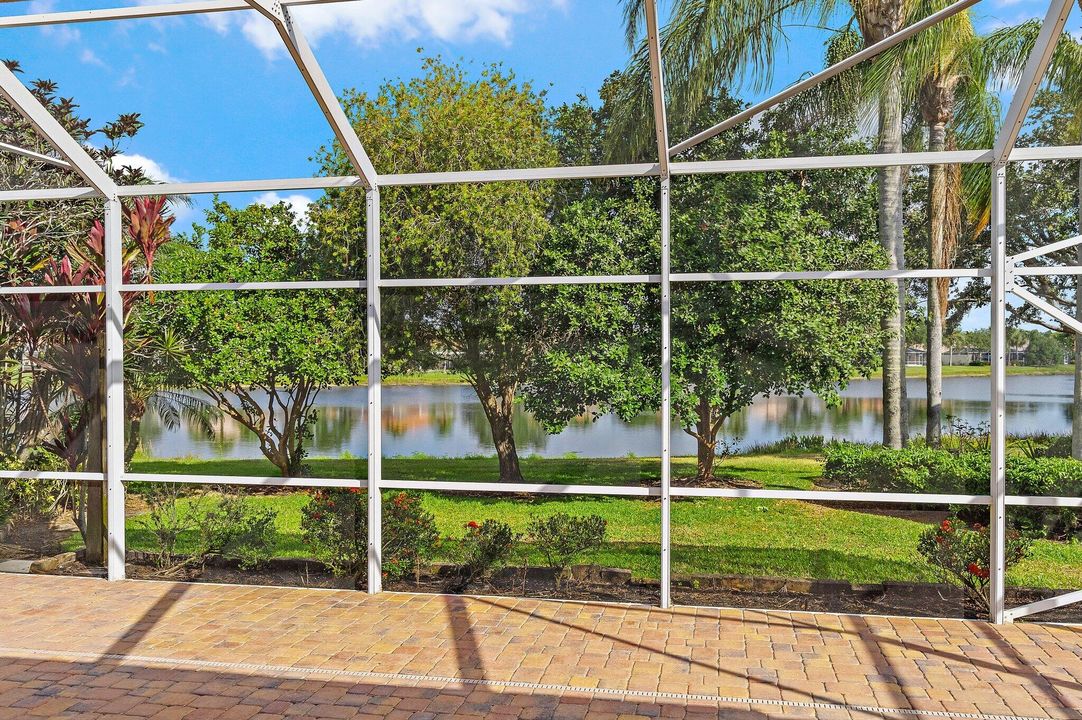 En Renta: $3,600 (3 camas, 2 baños, 2023 Pies cuadrados)