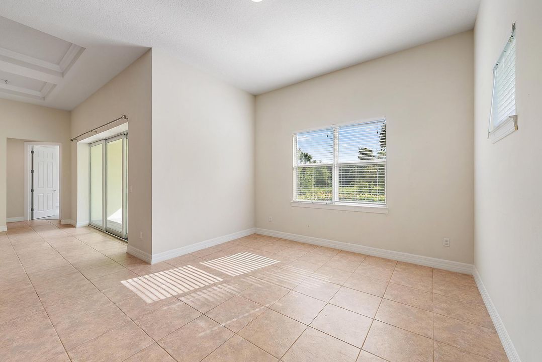 For Rent: $5,000 (3 beds, 3 baths, 2512 Square Feet)