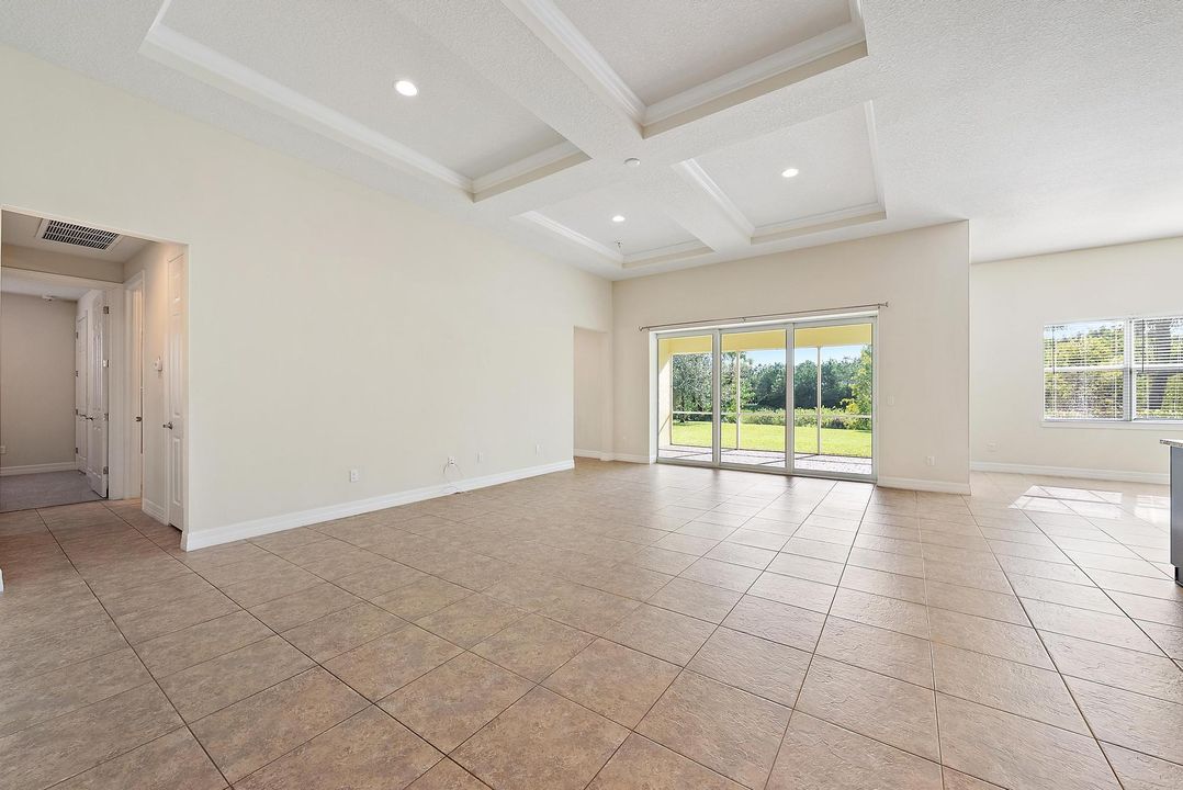 For Rent: $5,000 (3 beds, 3 baths, 2512 Square Feet)