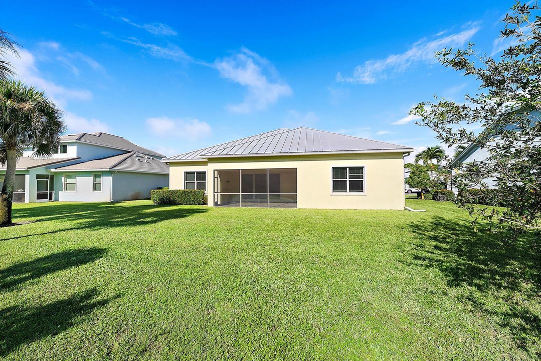 For Rent: $5,000 (3 beds, 3 baths, 2512 Square Feet)