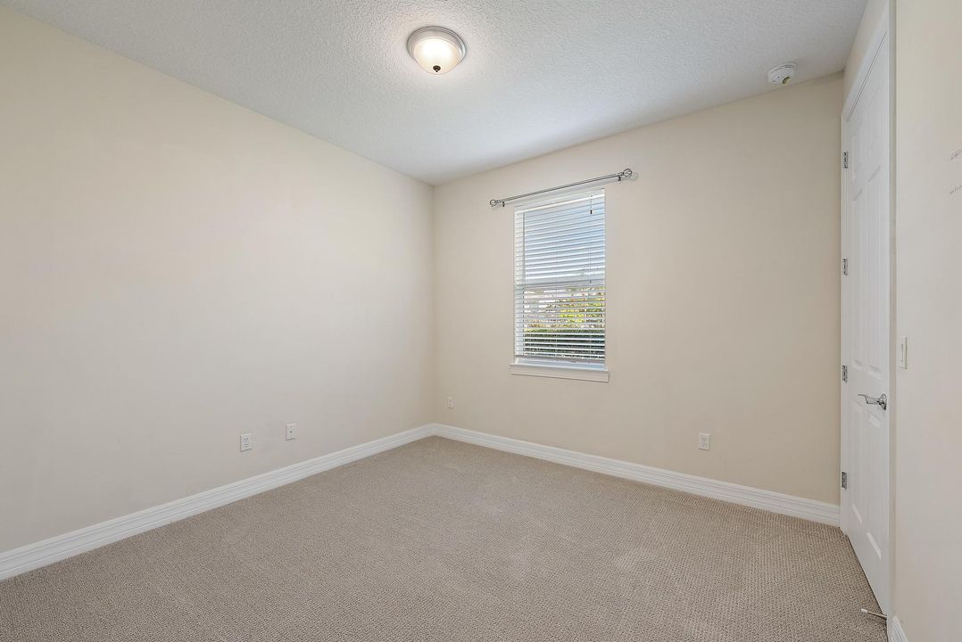 For Rent: $5,000 (3 beds, 3 baths, 2512 Square Feet)