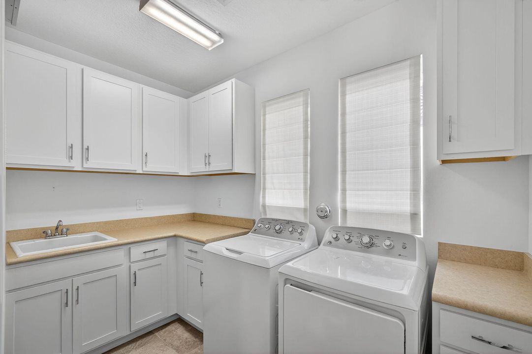 Active With Contract: $1,295,000 (4 beds, 4 baths, 2628 Square Feet)