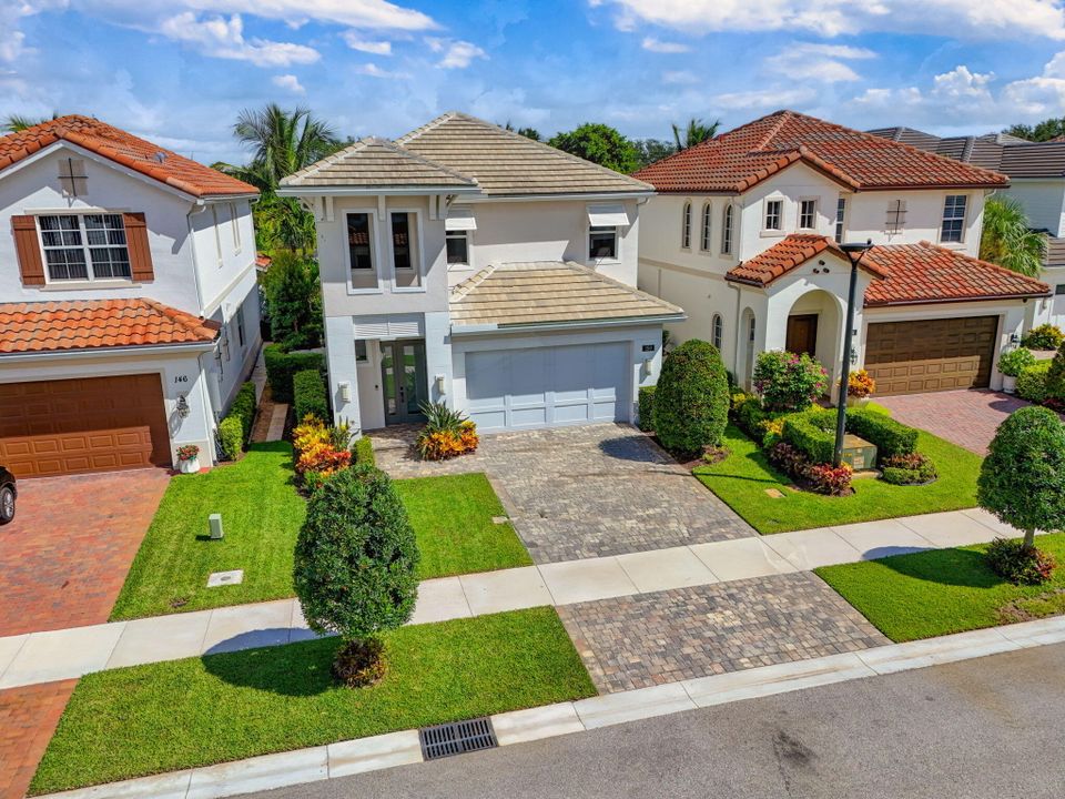 Active With Contract: $1,295,000 (4 beds, 4 baths, 2628 Square Feet)