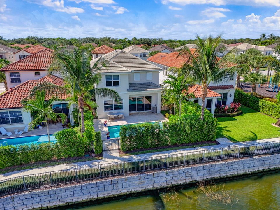 Active With Contract: $1,295,000 (4 beds, 4 baths, 2628 Square Feet)