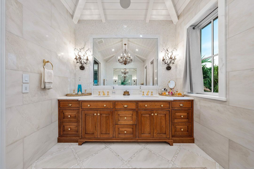 En Venta: $10,995,000 (6 camas, 7 baños, 7438 Pies cuadrados)