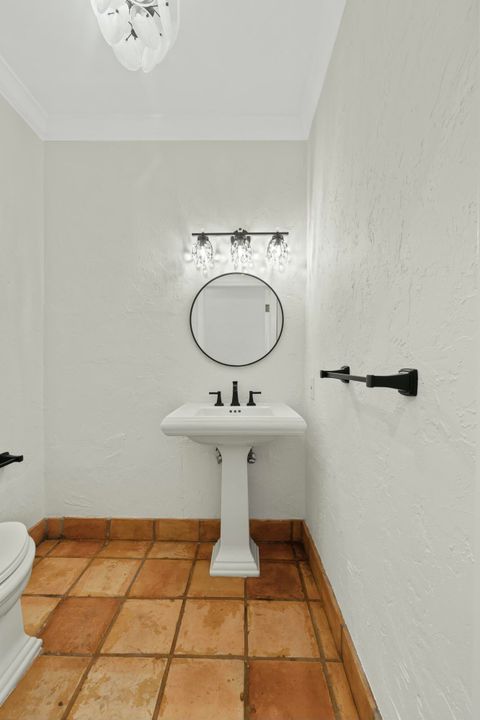 出租: $25,000 (2 贝兹, 2 浴室, 1928 平方英尺)